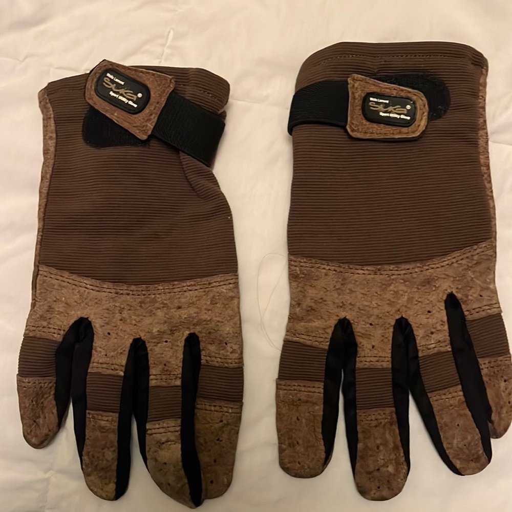 Dug sport utility gloves
